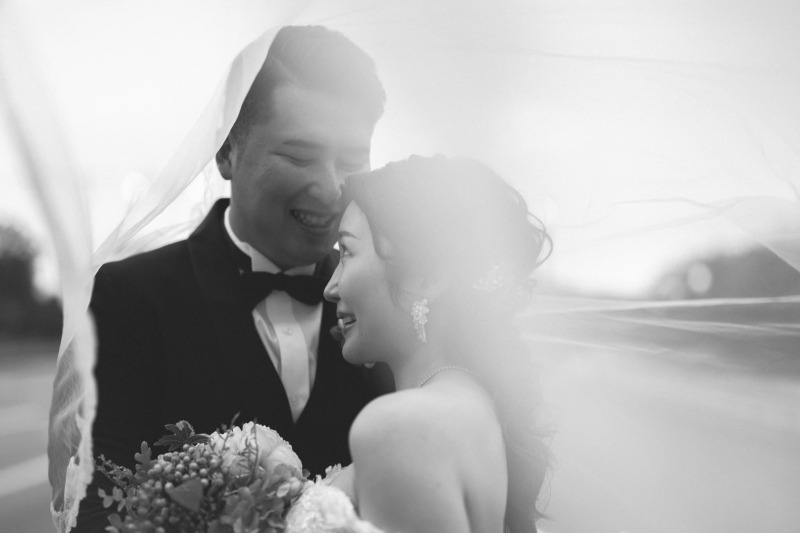 柔らかい笑顔で