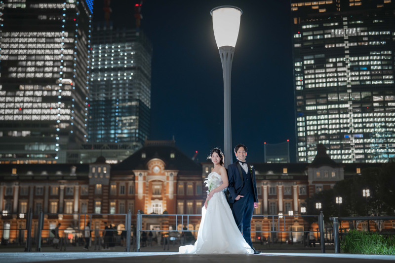 オフィス街の夜景と