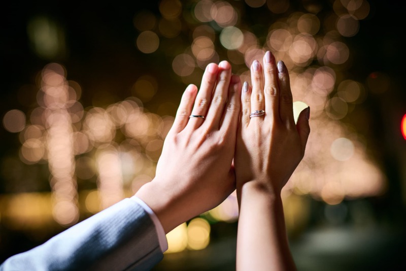 大切な指輪にもピックアップしておしゃれな1枚を！