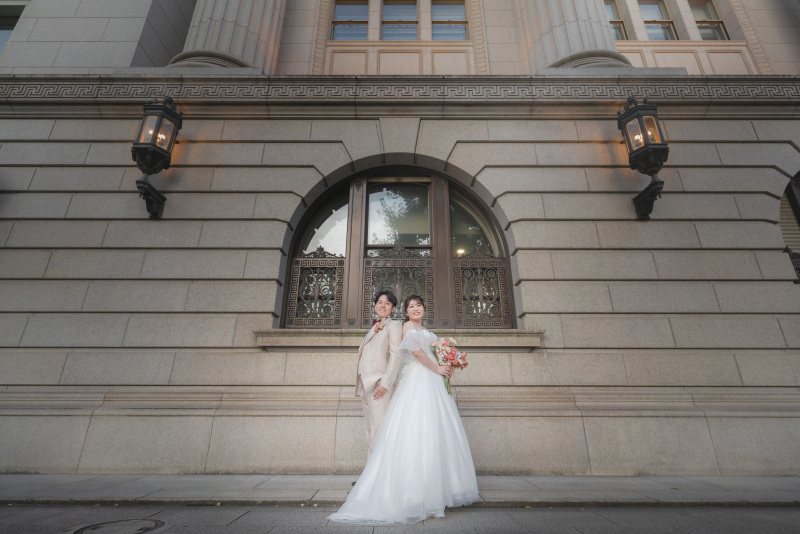 おふたりとも姿勢が良くバッチリきまっています