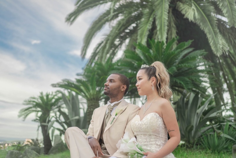 グリーンを背景に