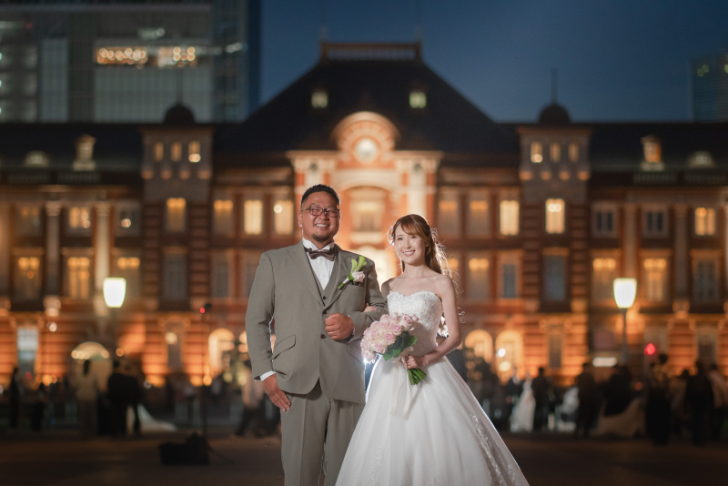 東京駅前まで歩いて移動