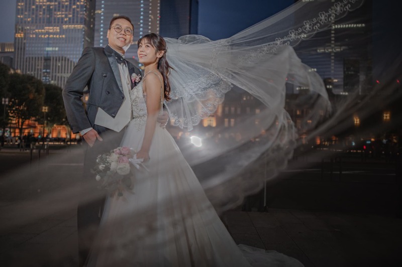 衣裳チェンジをしてロングベールで躍動感ある1枚