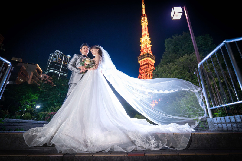 ロングベールをなびかせて