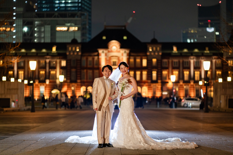東京駅前にも移動して撮影していきます！