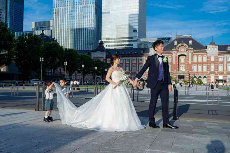 兄弟でママのドレスを持ったよ