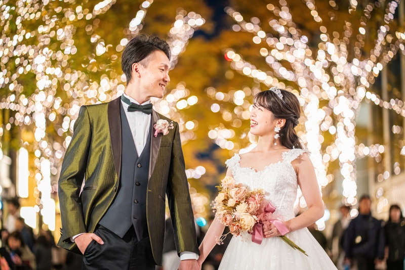 丸の内仲通りに移動してまいりました