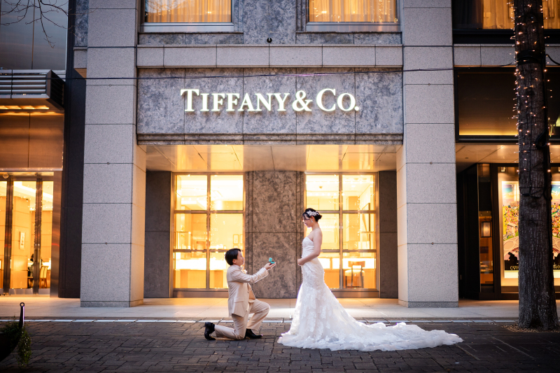 思い出のティファニー前での撮影も