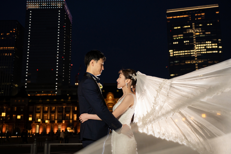 ベールをなびかせて