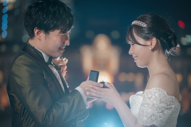 オフィス街の夜景と