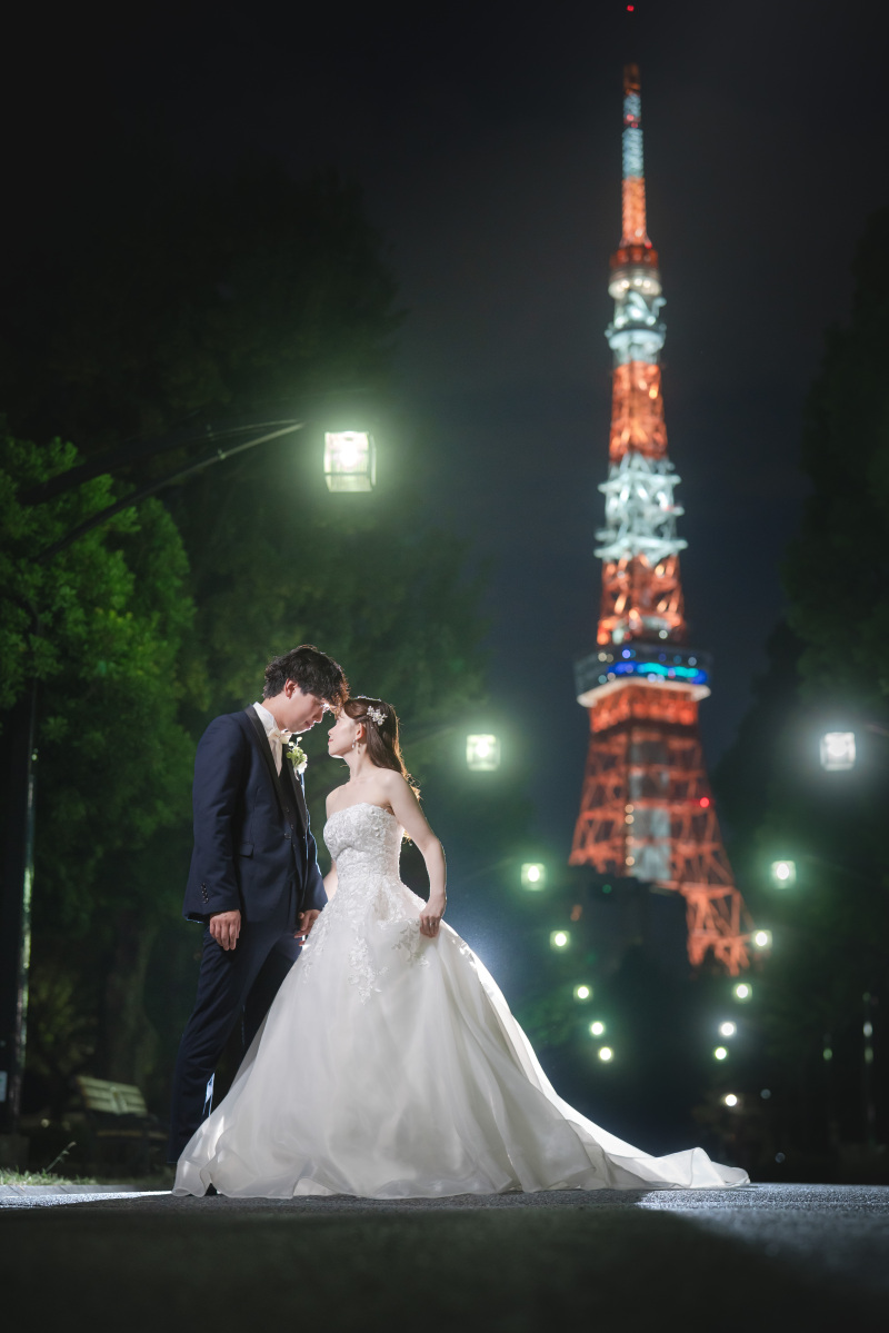 おふたりの後ろには、、