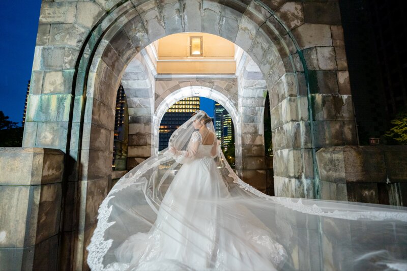 tagless tokyo_インポートドレスの取扱いがある