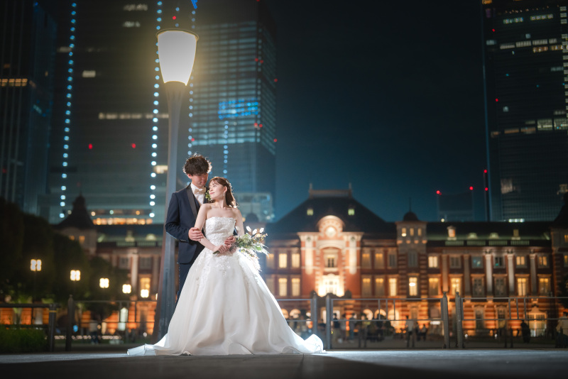 【イルミネーションも東京駅も！】今月ご成約限定割引｜ハイクオリティレタッチ5枚付｜東京駅周辺｜ナイト50カット｜新郎新婦洋装1着