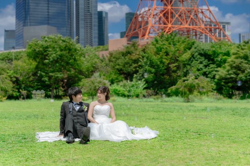 【9・10・11月撮影限定】たくさん撮影したい方へ★ 新郎新婦衣装2着が追加料金なしで選び放題♪東京タワー&東京駅+選べる1か所