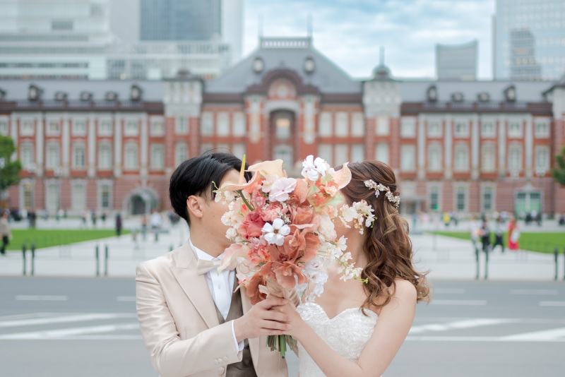 今だけ88,000円！！【ドレスでスタジオ✖️東京駅】追加料金不要でお好きなドレスが着れる！納品カット数60カットの大満足プラン