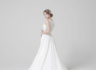 【Aラインウエディングドレス】１０−２