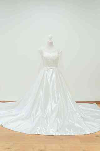 【Aラインウエディングドレス】１９−１