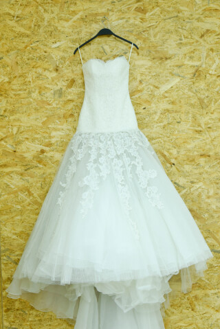 【Aラインウエディングドレス】０３