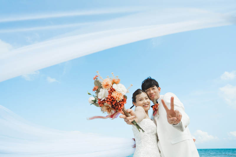 scene #3 ふわっとベールが二人を包み込み