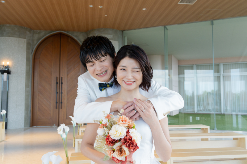 緊張も解け自然と寄り添うワンシーン