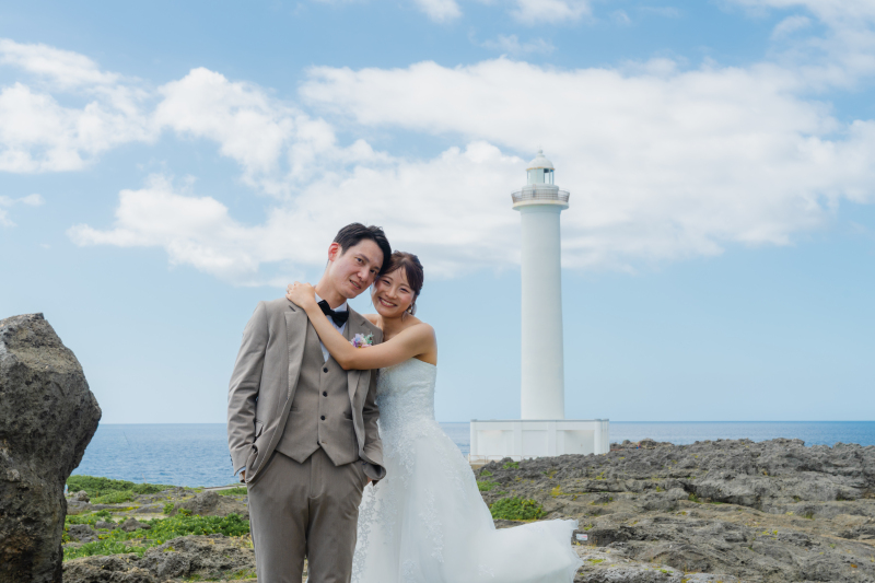 最後は青い海と空がどこまでも広がる残波岬へ移動