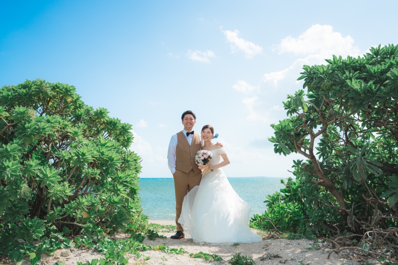 結婚式のオープニングムービーに使える動画データ付【天然ビーチ撮影コミコミ100カットプラン】☆全データ納品｜衣裳｜ヘアメイク付き