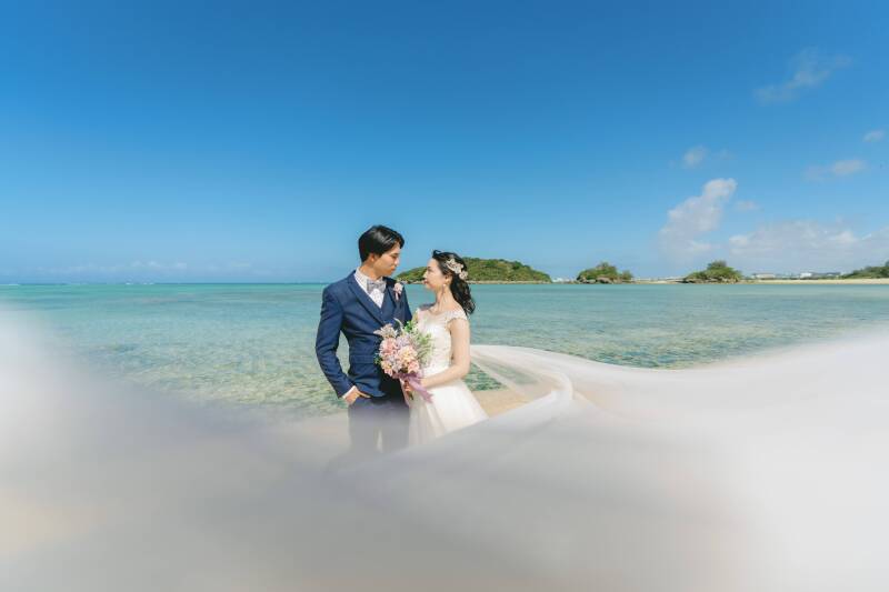 家族と一緒に！【天然ビーチ撮影with家族コミコミ130カットプラン】全データ＆プレミアムドレス＆プロヘアメイクベビーシッター付