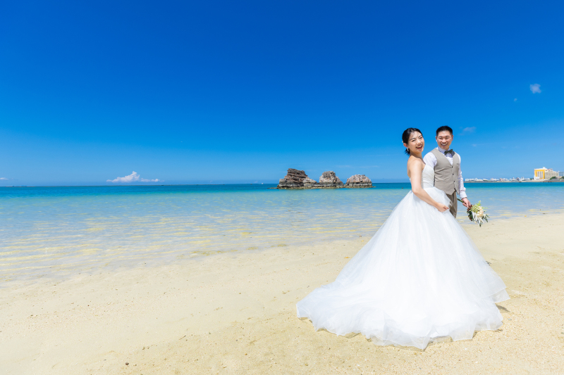 【3・4月撮影日限定！通常88,000円⇨68,000円】沖縄ビーチ撮影コミコミ100カット《全データ納品｜衣装｜ヘアメイク付》