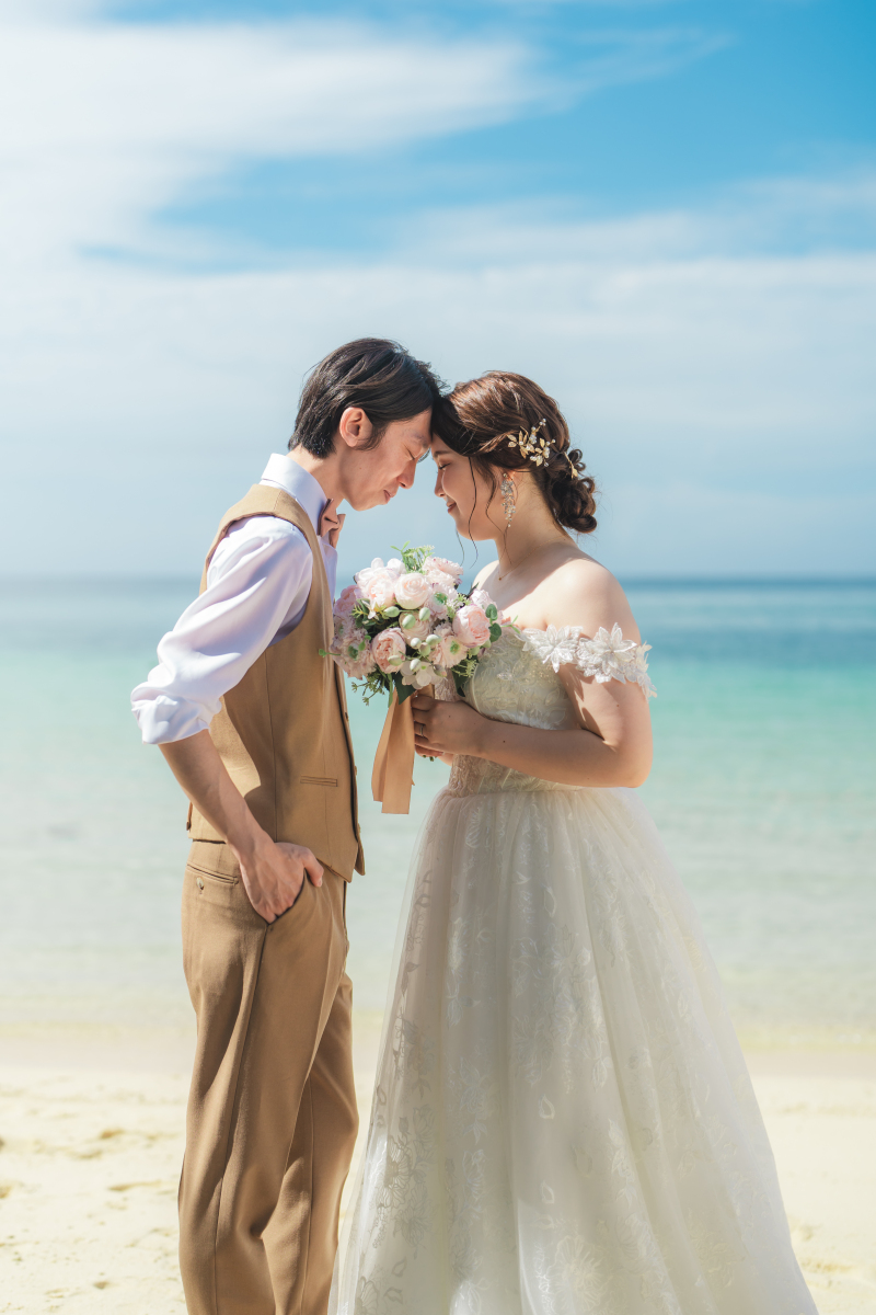 【瀬底ビーチフォト＊コミコミ120カットプラン】⭐︎全データ納品｜衣裳｜ヘアメイク付《追加料金不要・全ての衣装から選べる》