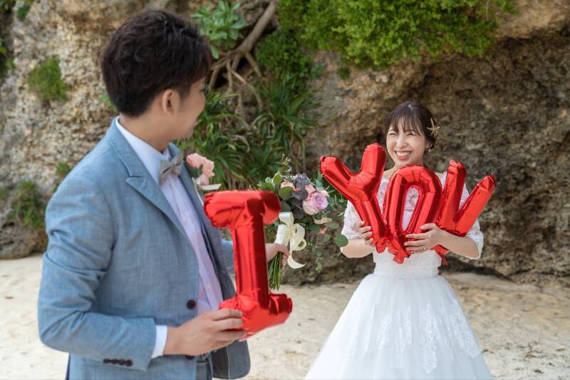 家族と一緒に！【天然ビーチ撮影with家族コミコミ130カットプラン】全データ＆プレミアムドレス＆プロヘアメイクベビーシッター付