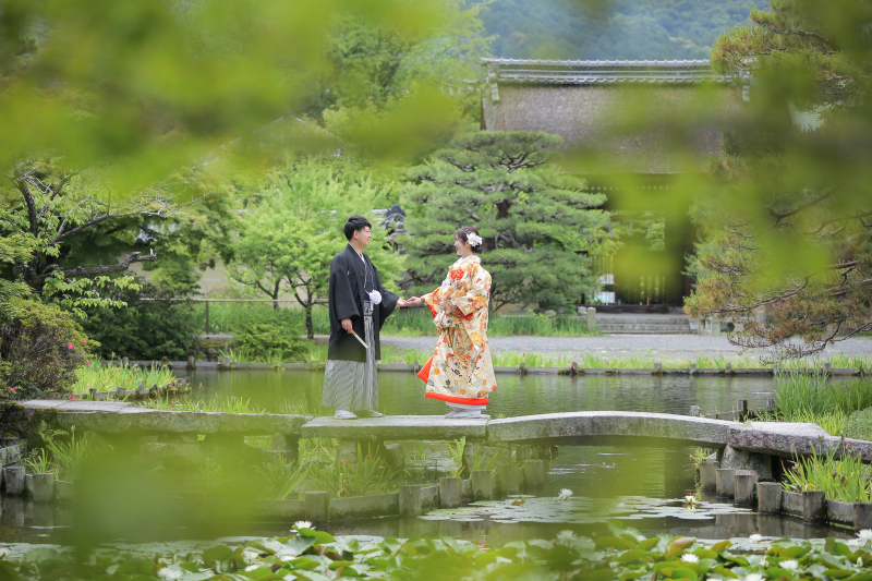 定番の橋の上ですが・・・