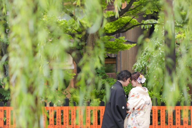 おでこをつけて