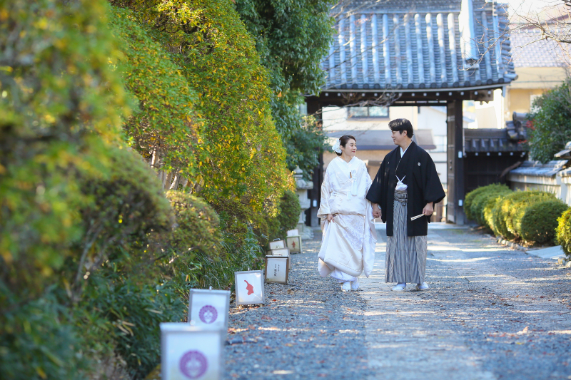 寄り添い、歩く