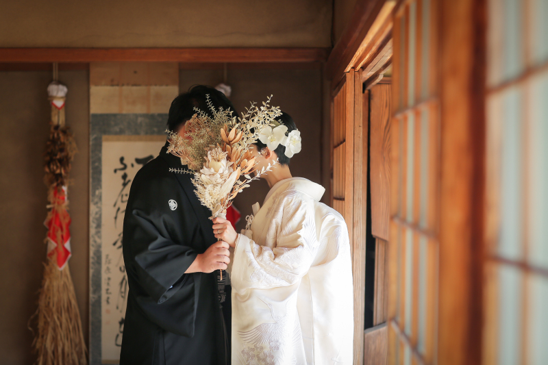 ブーケの向こうに..