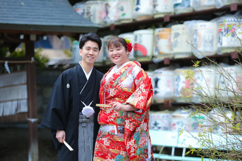 リクエストの1つ、酒樽を背景に