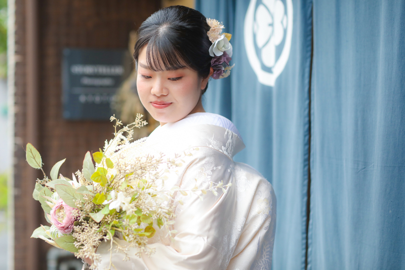 サロン前ではソロショットも