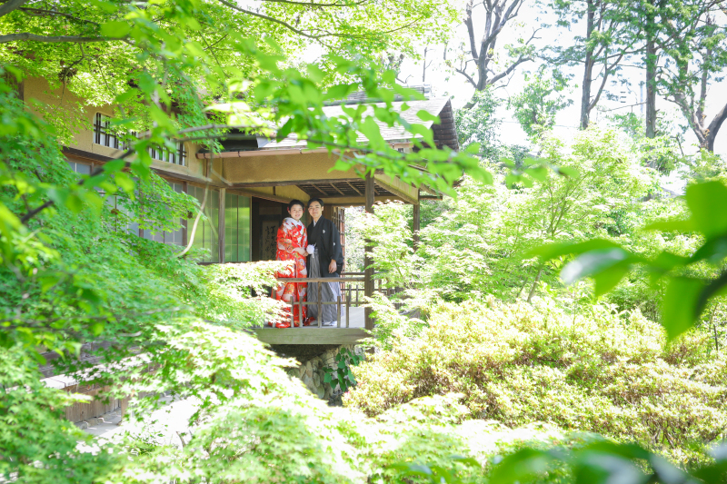 新緑に囲まれて…