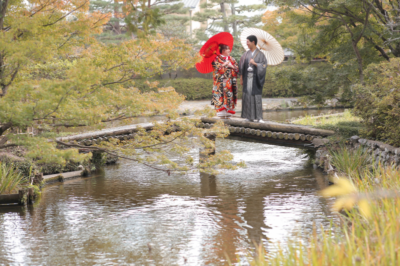 定番の橋の上で