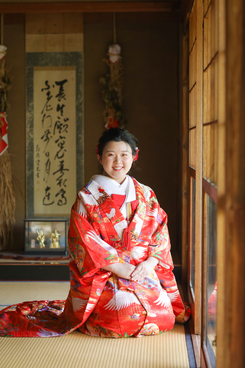 和室で新婦様ソロショット