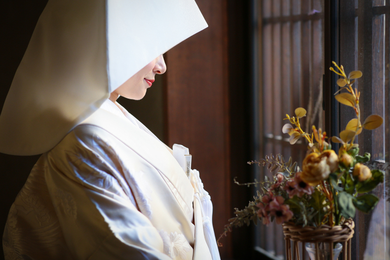 まずはサロンで綿帽子姿のお写真を*