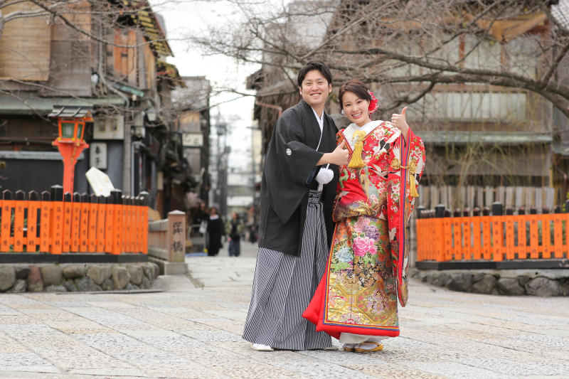 最後は有名スポットを背景にグッドポーズ!