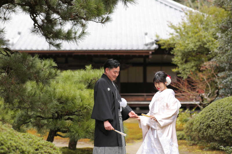 本堂を背景に贅沢な１枚を＾＾