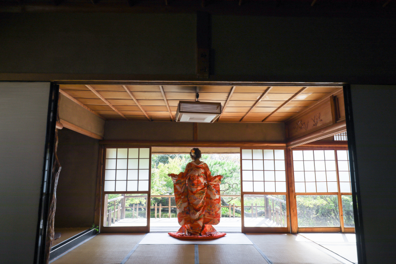 ストーリーテラー 京都サロン_色打掛・着物が豊富