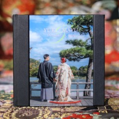 スクエアアルバム14ページ 『supreme・黒』