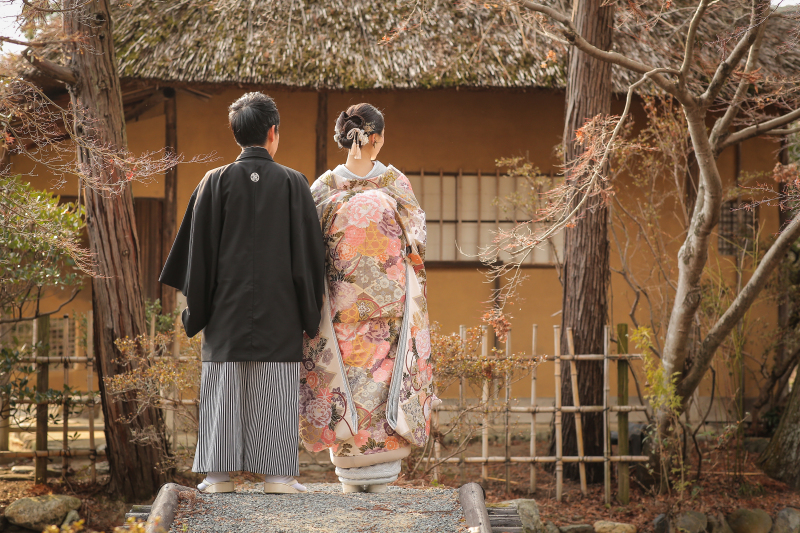 ストーリーテラー　京都サロン_色打掛・着物が豊富