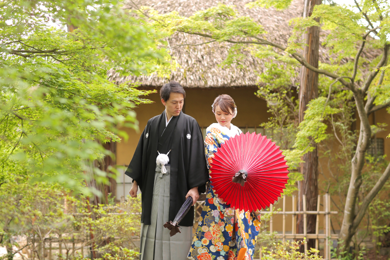 ストーリーテラー 京都サロン_庭園で撮影できる