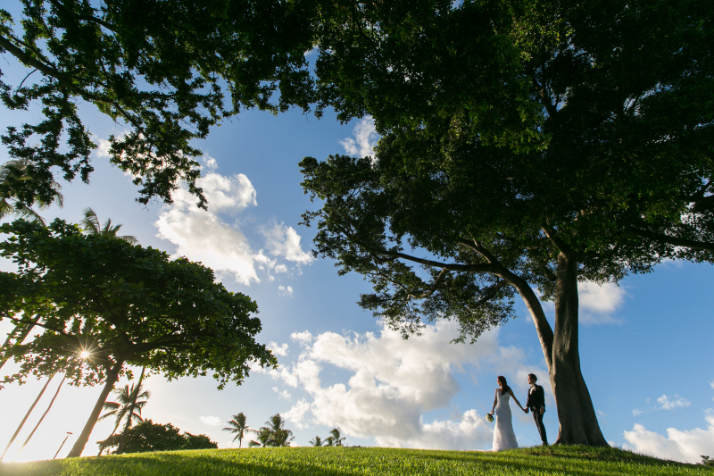 神戸を中心に全国各地で活動中の人気フォトグラファーです。京都で撮影をされるおふたりからのご指名もお待ちしております！