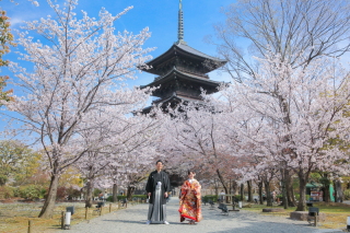 五重塔を背景に迫力ある京都ならではの写真を！