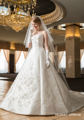 フォトウエディング福山専用衣裳室