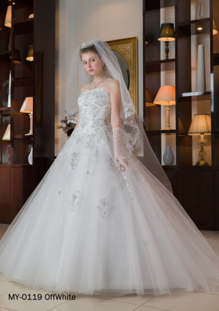 フォトウエディング福山専用衣裳室